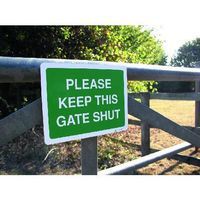Please Keep Gate Shut