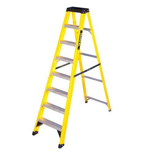 Fibreglass Step Ladder | Professional Electrician's Ladder | Manutan UK