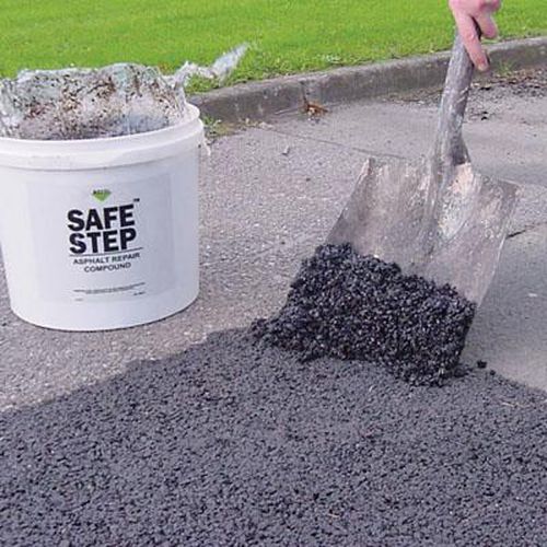 Asphalt Repair Compound | Maintenance & Repair | Manutan UK