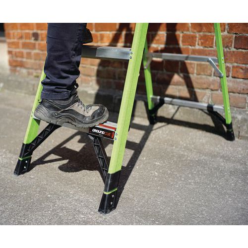 Fibreglass Platform Step Ladders | Extra Lightweight | Manutan UK